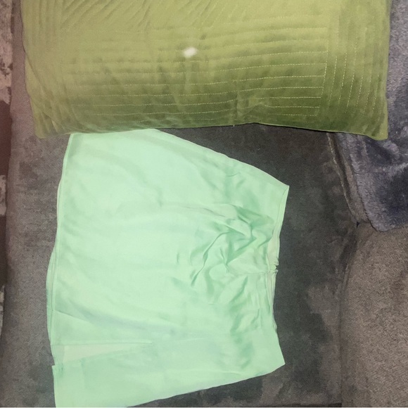 Sundays best lime green silk skirt - Picture 3 of 3